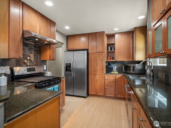 14011 SE 156th Court, Renton WA 98058