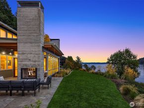 10403 NE Seaborn Road, Bainbridge Island WA 98110