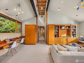 10403 NE Seaborn Road, Bainbridge Island WA 98110