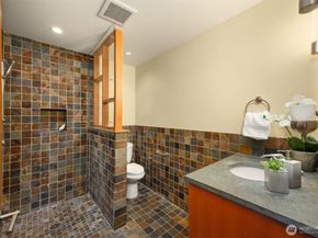10403 NE Seaborn Road, Bainbridge Island WA 98110