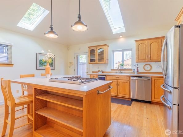 415 Rose Way, Everett WA 98203
