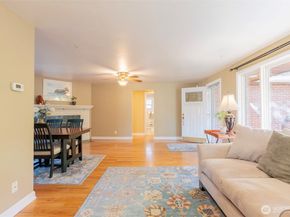 415 Rose Way, Everett WA 98203