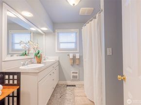 415 Rose Way, Everett WA 98203