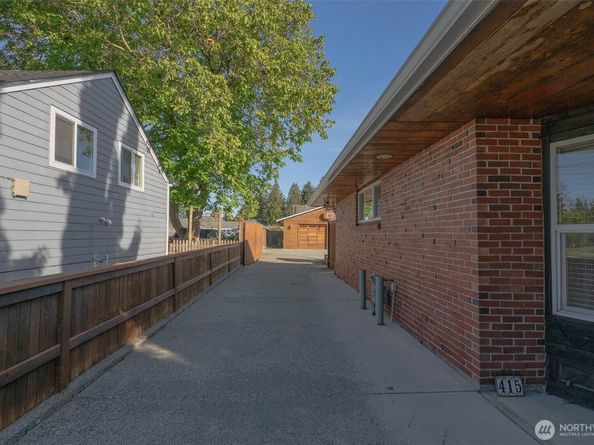 415 Rose Way, Everett WA 98203