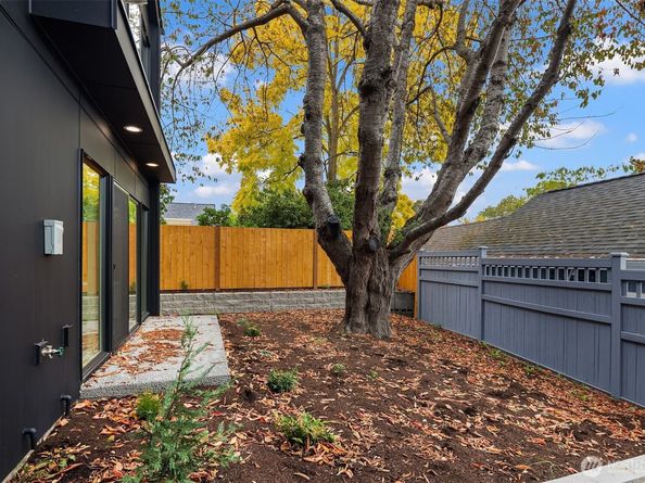 2840 NW 62nd Street, Seattle WA 98107