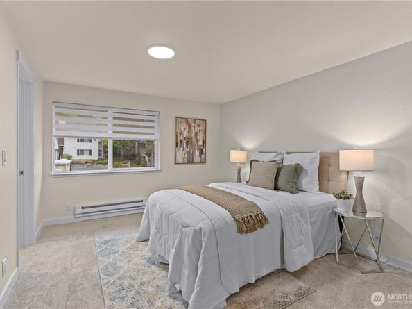 4231 NE 5th Street A201, Renton WA 98059