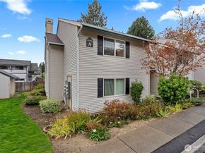 4231 NE 5th Street A201, Renton WA 98059
