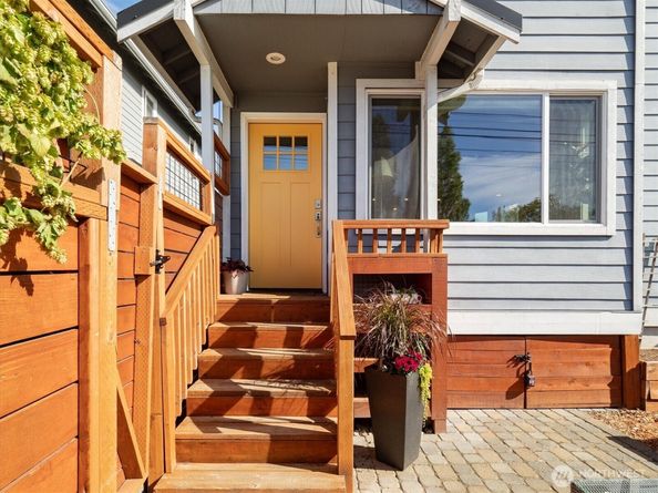 814 23rd Avenue S, Seattle WA 98144