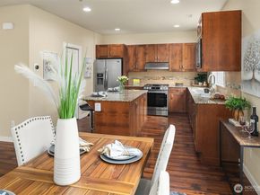365 NE Denny Way, Issaquah WA 98029