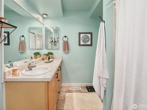 11813 79th Avenue S, Seattle WA 98178