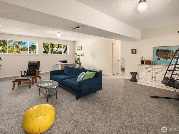 11813 79th Avenue S, Seattle WA 98178