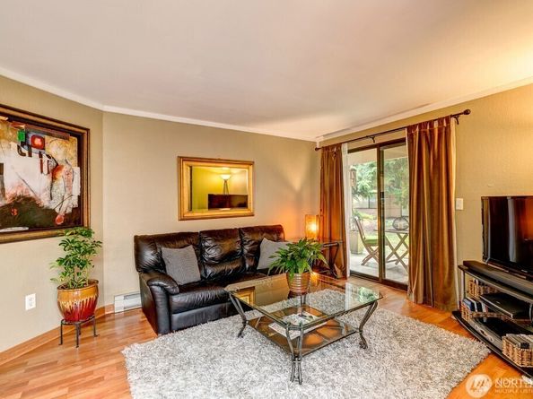 10008 NE 122nd Street RB, Kirkland WA 98034