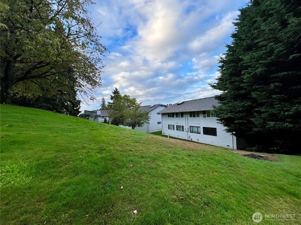 12719 NE 144th Street 151C, Kirkland WA 98034