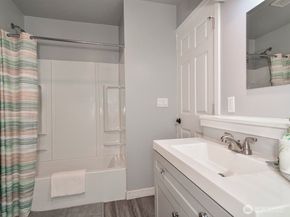 33513 7th Place SW, Federal Way WA 98023