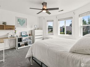 33513 7th Place SW, Federal Way WA 98023