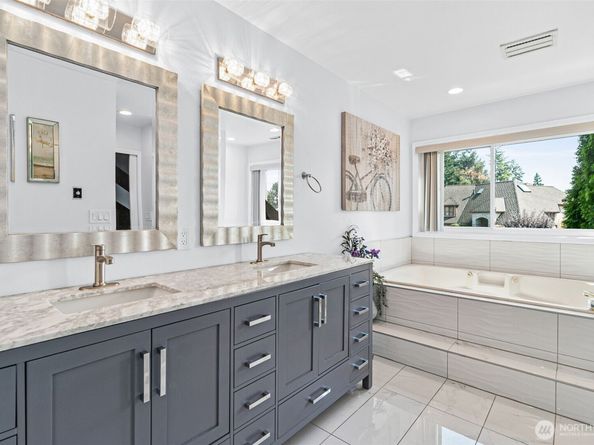 33513 7th Place SW, Federal Way WA 98023