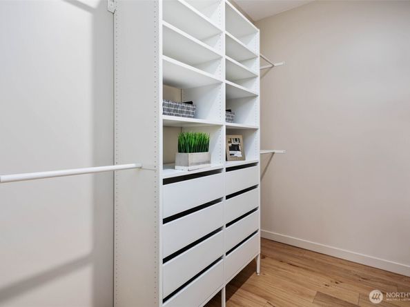 10120 NE 185th Street D, Bothell WA 98011