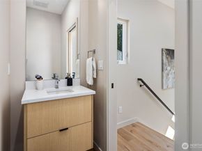 10120 NE 185th Street D, Bothell WA 98011