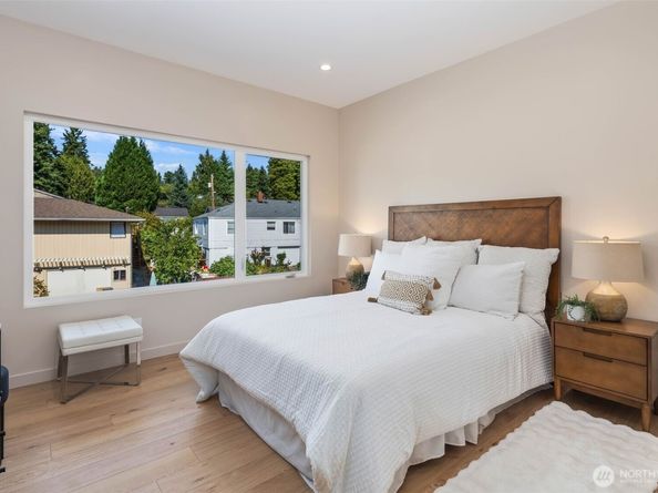 10120 NE 185th Street D, Bothell WA 98011