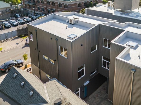 10120 NE 185th Street D, Bothell WA 98011