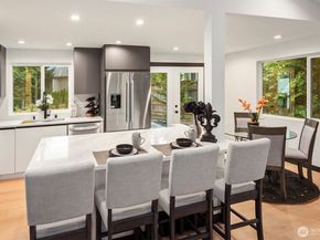 10045 NE 15th Street, Bellevue WA 98004