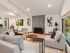 10045 NE 15th Street, Bellevue WA 98004