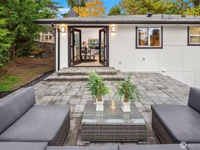 10045 NE 15th Street, Bellevue WA 98004