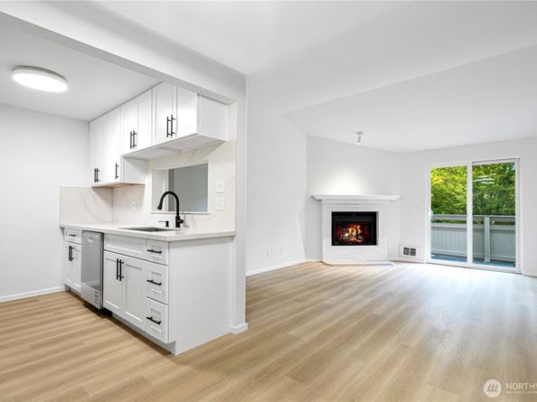 14200 NE 171st Street F203, Woodinville WA 98072