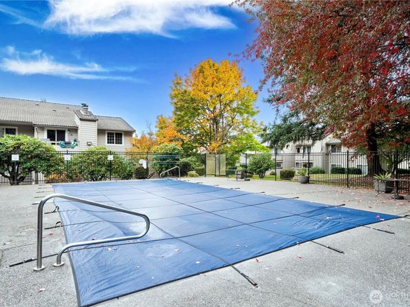 14200 NE 171st Street F203, Woodinville WA 98072