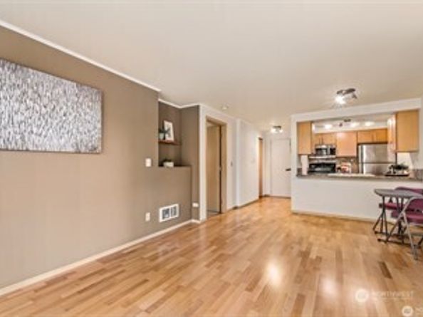 6960 California Avenue SW A106, Seattle WA 98126