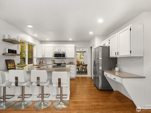 3207 212th Street SE, Bothell WA 98021
