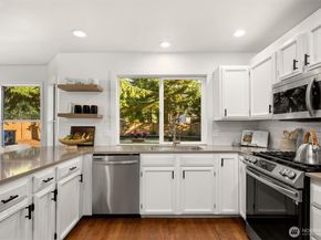 3207 212th Street SE, Bothell WA 98021