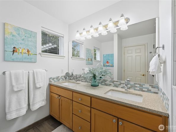 19010 68th Avenue NE A201, Kenmore WA 98028