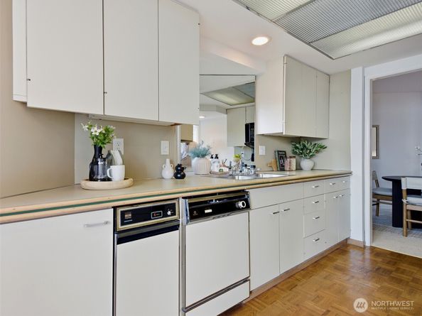 6321 Seaview Avenue NW 2, Seattle WA 98107