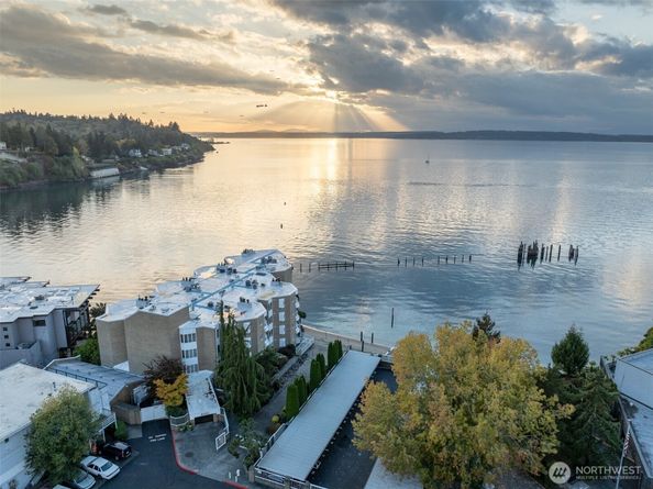 6321 Seaview Avenue NW 2, Seattle WA 98107