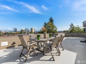400 NE 50th Street, Seattle WA 98105
