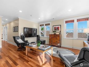 400 NE 50th Street, Seattle WA 98105