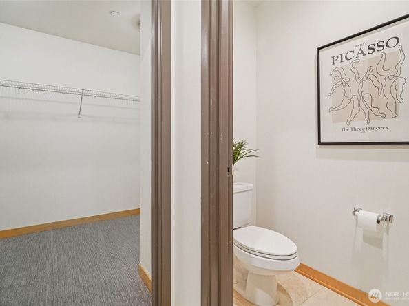 2716 Elliot Avenue 301, Seattle WA 98121