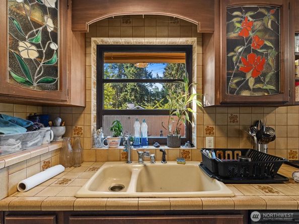 15326 Ashworth Place N, Shoreline WA 98133