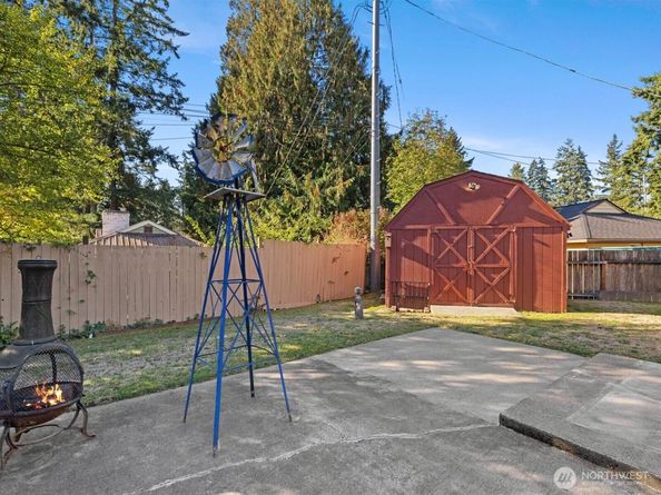 15326 Ashworth Place N, Shoreline WA 98133