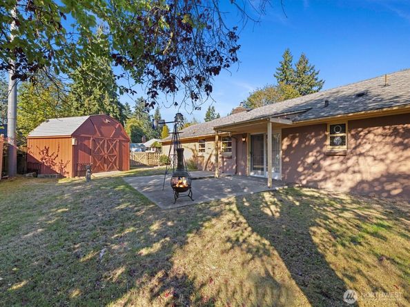 15326 Ashworth Place N, Shoreline WA 98133