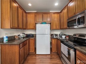 10715 SE 242nd Street B1, Kent WA 98030