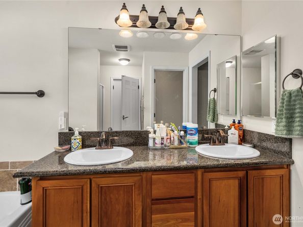 10715 SE 242nd Street B1, Kent WA 98030