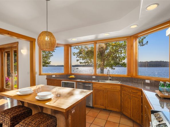 14433 Silven Avenue NE, Bainbridge Island WA 98110