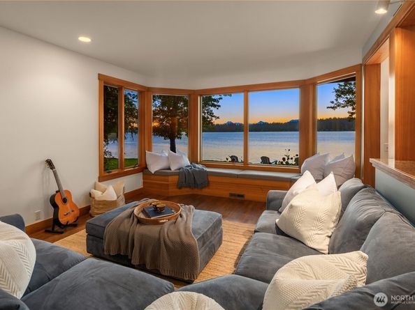 14433 Silven Avenue NE, Bainbridge Island WA 98110