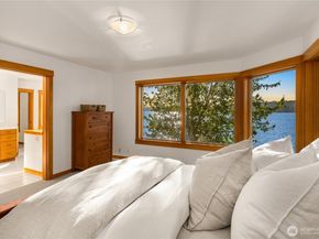 14433 Silven Avenue NE, Bainbridge Island WA 98110
