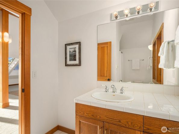 14433 Silven Avenue NE, Bainbridge Island WA 98110