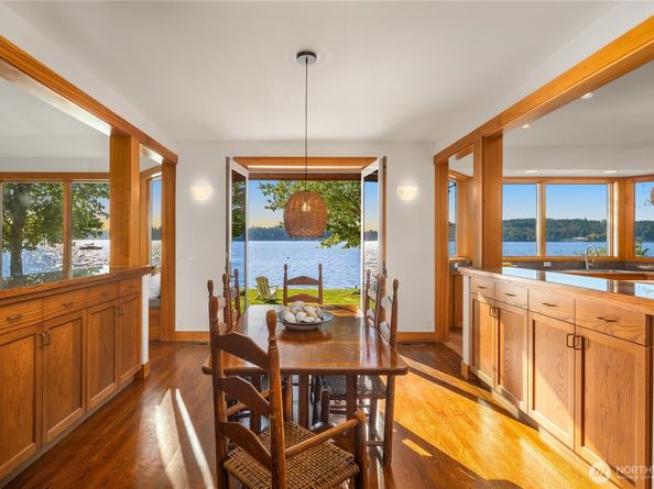 14433 Silven Avenue NE, Bainbridge Island WA 98110