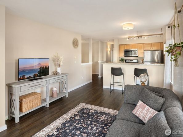 303 23rd Avenue S 310, Seattle WA 98144