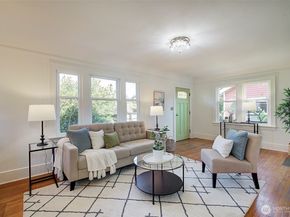 737 N 80th Street, Seattle WA 98103
